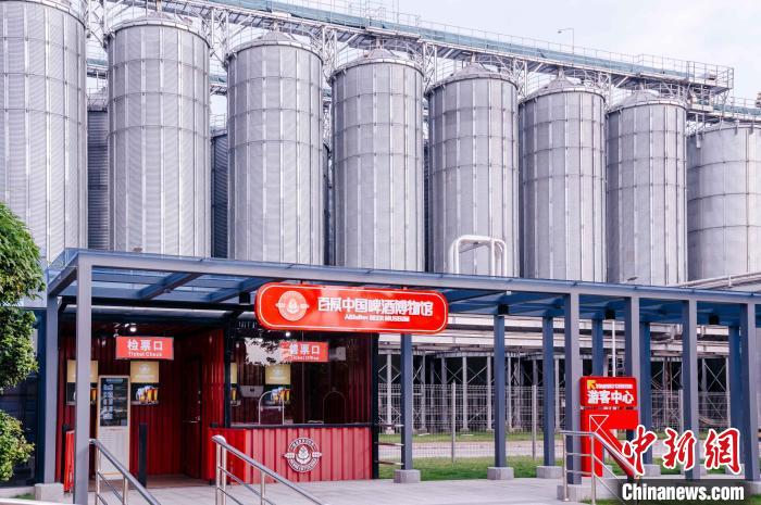 圖為基地原料立倉。　李南軒 攝