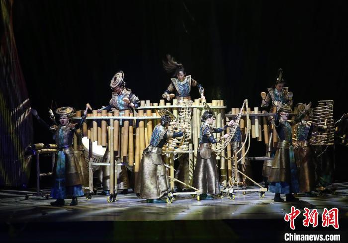 圖為《花腰竹女》演出劇照?！↑S興鴻 攝